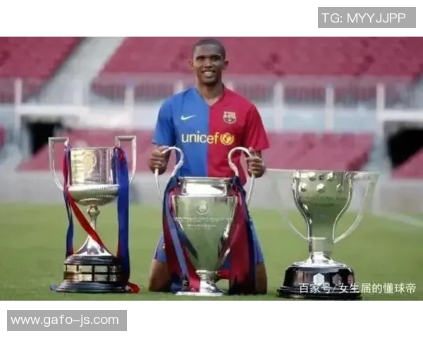 全球足球明星中谁的粉丝数量最多引发热议和关注